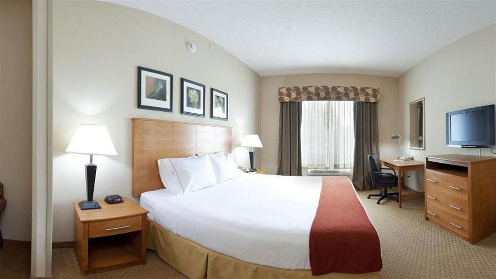 Hotel Express & By Ihg